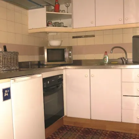 Close To Golden Mile Apartment *